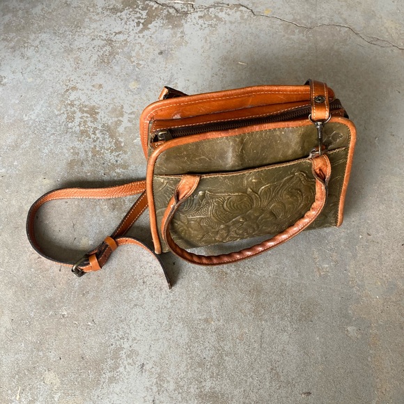 Patricia Nash Italian Leather Handbag - Picture 3 of 8